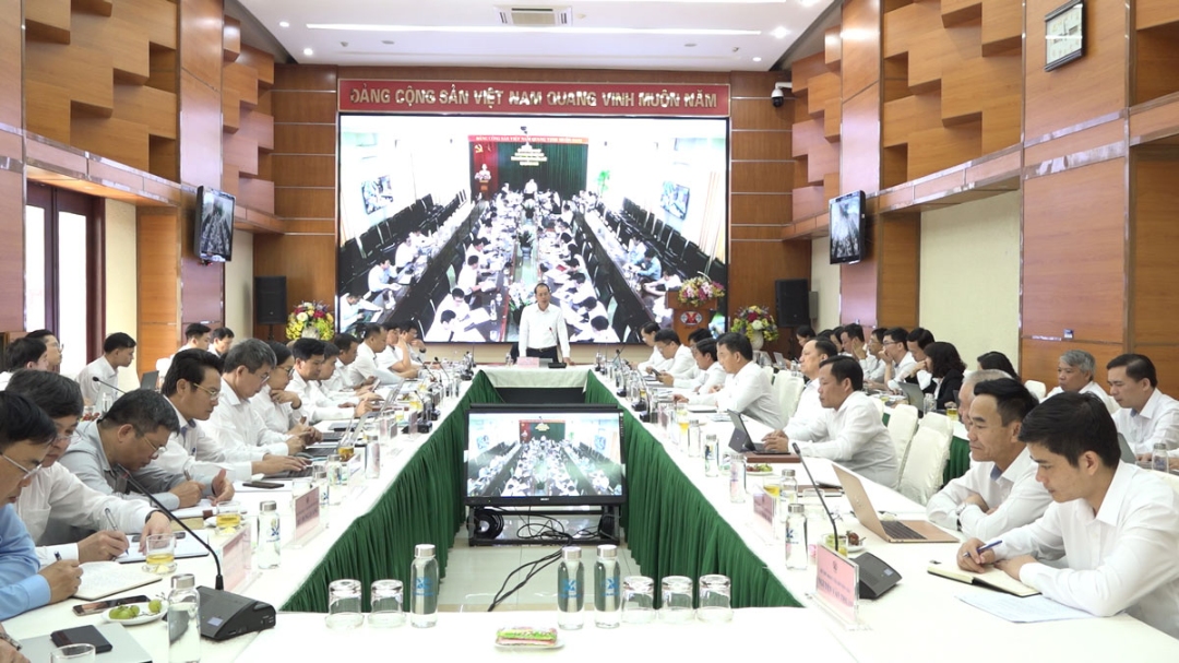 Tổng Giám đốc Tập đoàn Đặng Thanh Hải chủ trì Hội nghị giao ban trực tuyến điều hành sản xuất tháng 11/2020