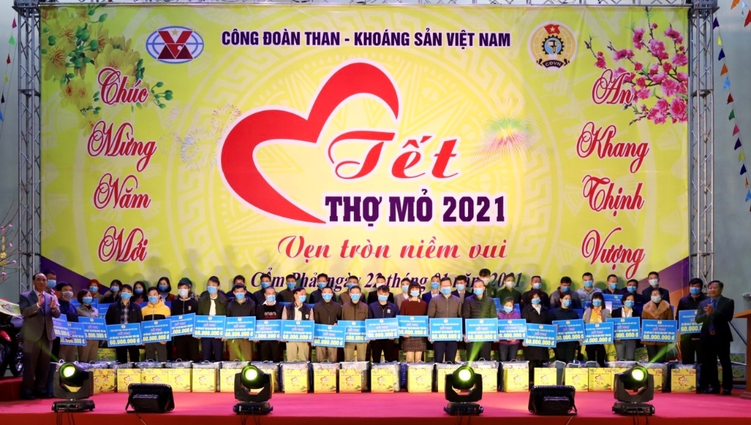 36 công nhân Công ty Than Thống Nhất – TKV được tham dự chương trình “Tết Thợ mỏ - Xuân Tân Sửu” năm 2021