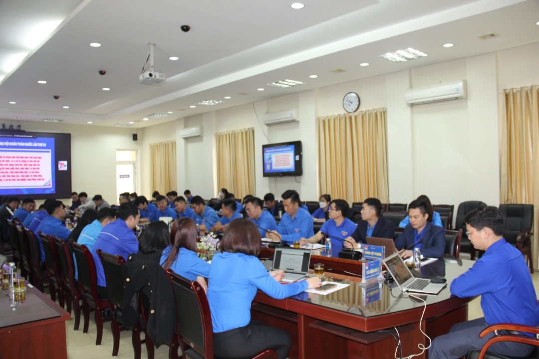 Quang cảnh hội nghị tại điểm cầu Trung tâm ĐHSX tại Quảng Ninh (TP Hạ Long)