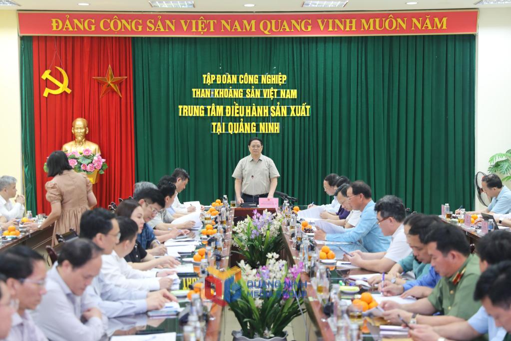 Thủ tướng Chính phủ Phạm Minh Chính làm việc với tỉnh Quảng Ninh, TKV, EVN… về sản xuất, cung ứng điện tại Quảng Ninh