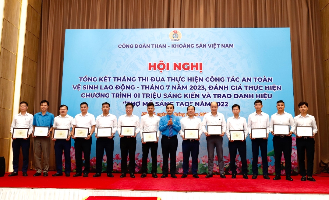 08 cá nhân vinh dự đạt danh hiệu “Thợ  mỏ sáng tạo” của Công đoàn TKV năm 2022