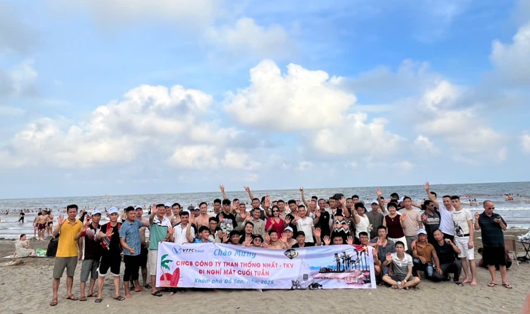 Than Thống Nhất tổ chức cho hơn 3.300 CBCNV đi nghỉ mát cuối tuần năm 2025