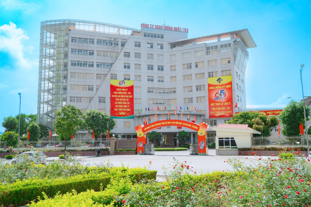 Than Thống Nhất triển khai huấn luyện tự chủ an toàn, nhận diện, đánh giá nguy cơ mất an toàn và các biện pháp phòng tránh tai nạn, sự cố tại các  diện sản xuất Quý IV năm 2025