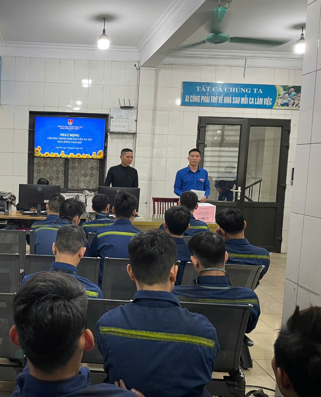Tuổi trẻ Phân xưởng Khai thác 7 “trao yêu thương, gửi ấm áp” đến miền bão lũ trong chương trình tình nguyện mùa đông năm 2025