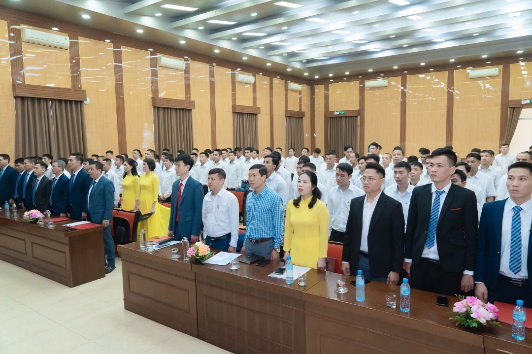 Phân xưởng Khai thác 7 “Kỷ luật và Đồng tâm” - Vượt khó hoàn thành xuất sắc kế hoạch năm 2025, chủ động bước vào năm 2026