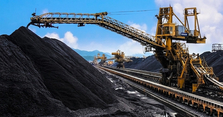 Hội đồng thành viên TKV quyết định việc sáp nhập các công ty con vào Công ty mẹ - TKV sau khi được Thủ tướng Chính phủ phê duyệt chủ trương.