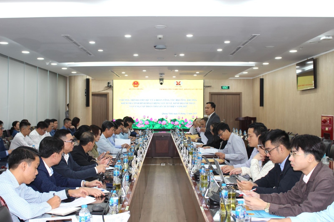 Bộ Công Thương làm việc với TKV về tình hình sản xuất, kinh doanh than và cung cấp than cho sản xuất điện năm 2025