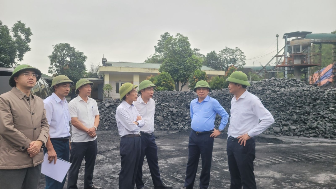 Đảm bảo hệ thống kho cảng đáp ứng cho công tác sản xuất, tiêu thụ