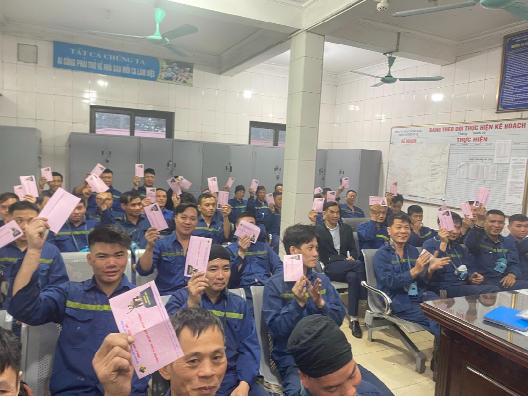 Phân xưởng Khai thác 5 ra quân thi đua lao động sản xuất, tạo khí thể ngay từ đầu năm 2026