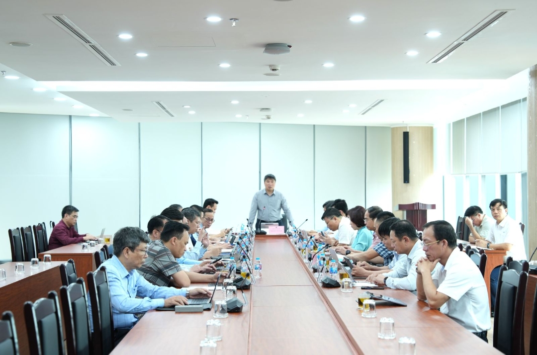 Phó Tổng Giám đốc Tập đoàn Nguyễn Văn Tuân chủ trì Hội nghị điều độ sản xuất, tiêu thụ than tháng 4/2026